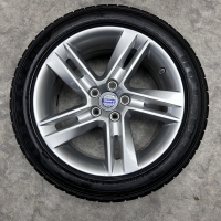17  inch originele Sadia velgen + winterbanden Volvo V60 31381412