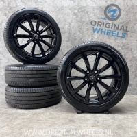 17 inch originele velgen + zomerbanden Toyota Auris