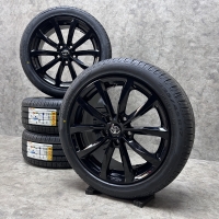 17 inch originele velgen + zomerbanden Toyota Auris