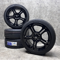 17 inch originele velgen + zomerbanden Renault Clio IV 403006380R