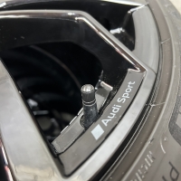 20 inch originele velgen + zomerbanden Audi RS4 RS5 8W0601025FT