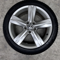 17 inch originele velgen + zomerbanden Volkswagen Golf | Caddy | Passat 3AA601025E