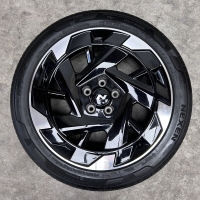 19 inch originele velgen + zomerbanden Hyundai Kona N 52910-HF700