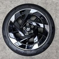 19 inch originele velgen + zomerbanden Hyundai Kona N 52910-HF700