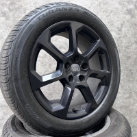 17 inch originele velgen + zomerbanden Audi Q2 81A601025D