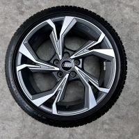 18 inch originele velgen + zomerbanden Audi A3 S3 8Y 8Y0601025H set 1