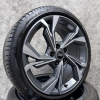 18 inch originele velgen + zomerbanden Audi A3 S3 8Y 8Y0601025H set 1