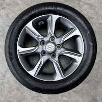 16 inch originele velgen + banden Hyundai IX20 52910-1K650