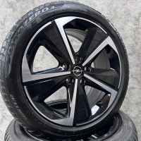 17 inch originele velgen + winterbanden Opel Astra L  9847065380 set 4
