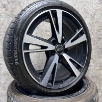 18 inch originele Audi sport velgen +  zomerbanden Audi A3 S3 8Y 8Y0601025N (set B)
