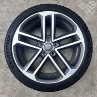18 inch originele velgen + zomerbanden Audi A3 S3 8V0601025DG