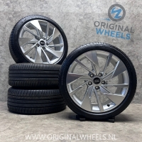18 inch originele velgen +  zomerbanden Audi A3 S3 8Y 8Y0601025F