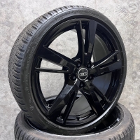 19 inch originele audi sport velgen + winterbanden Audi A3 S3 RS3 8V0601025GD zwart