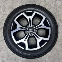 17 inch originele velgen + zomerbanden Dacia Duster 403008540R