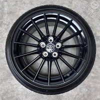18 inch originele Enkei velgen + zomerbanden Toyota Corolla GR 4261112F30