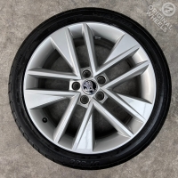 17 inch originele velgen + zomerbanden Skoda Fabia 6V0601025C