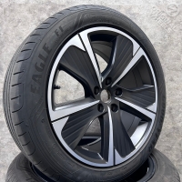 18 inch originele velgen + zomerbanden CUPRA  Formentor 5FF601025N set 3