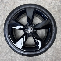 17 inch originele velgen + zomerbanden Skoda Fabia 5JA601025H