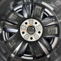 17 inch originele velgen + zomerbanden Skoda Karoq 57A601025AA