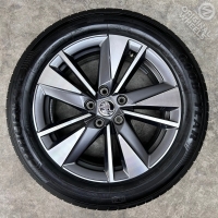 17 inch originele velgen + zomerbanden Skoda Karoq 57A601025AA