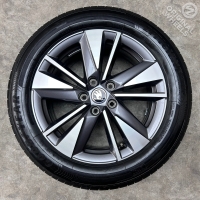 17 inch originele velgen + zomerbanden Skoda Karoq 57A601025AA
