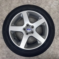 17  inch originele Canicula velgen + zomerbanden Volvo V70 30748771
