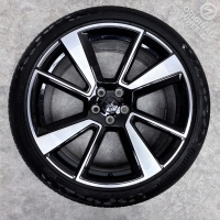 20 inch originele Polestar 2 velgen + winterbanden 31680896 |&nbsp;32134524 SET B