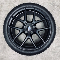 18 inch originele M velgen + winterbanden BMW 1 serie F40 style 554 M 8092354 set A