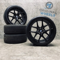 18 inch originele M velgen + winterbanden BMW 1 serie F40 style 554 M 8092354 set B