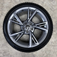 18 inch originele velgen + zomerbanden Audi A3 S3 8Y 8Y060102G set B
