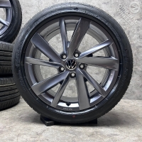 17 inch originele Gavia velgen + zomerbanden Volkswagen Golf 3J0071497