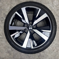18 inch originele Catania velgen + zomerbanden Volkswagen Golf 8 5H0601025AQ