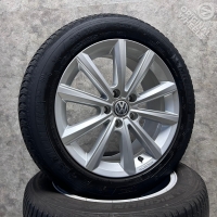 17 inch originele Merano velgen + winterbanden Volkswagen Passat 2GA601025M set B